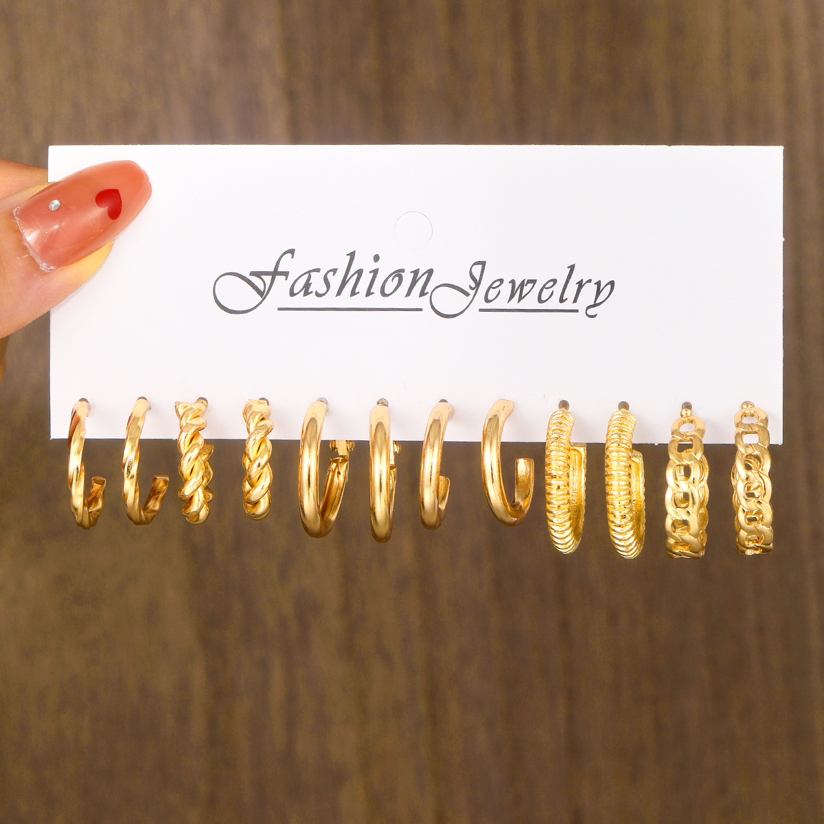 A 6-piece cross-border retro, simple and cold style gold earrings geometric twist women's set, fashionable and versatile full figure