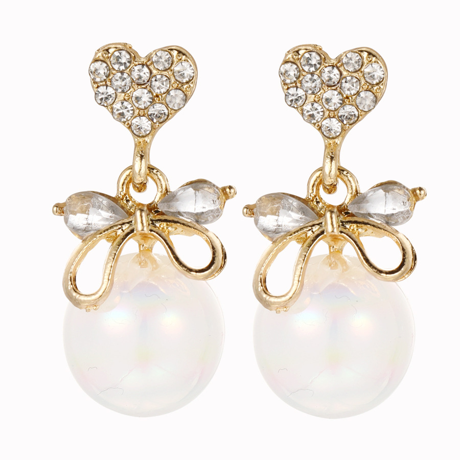New cross-border imitation pearl bow earrings, creative C-shaped dot diamond trendy earrings, fashionable design sense earrings Item Picture