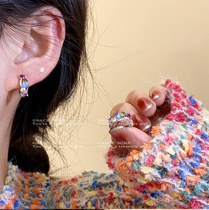 Japanese and Korean colorful sparkling zircon stud earrings for women, light luxury and fashionable style, niche design, high-end and unique earrings details Picture