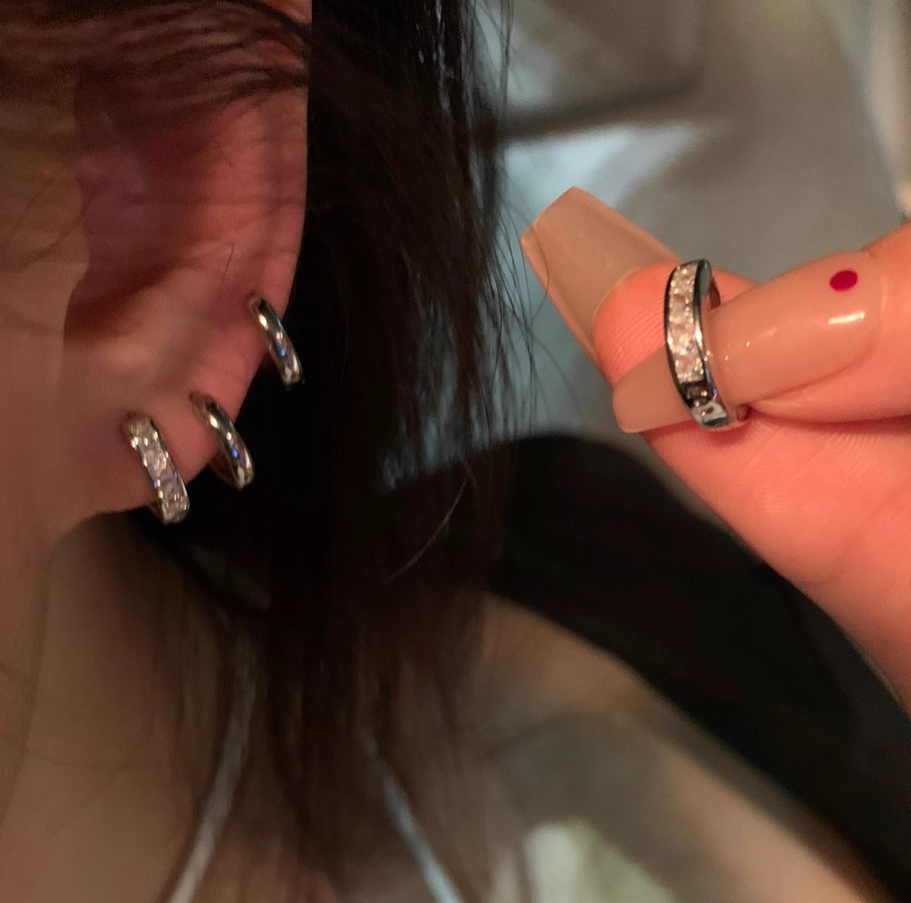 Exquisite four-piece set, zircon ear studs, sweet and cool, spicy girl stud earrings, sparkling diamonds, dazzling style, high-end and elegant, cold style stud girl details Picture