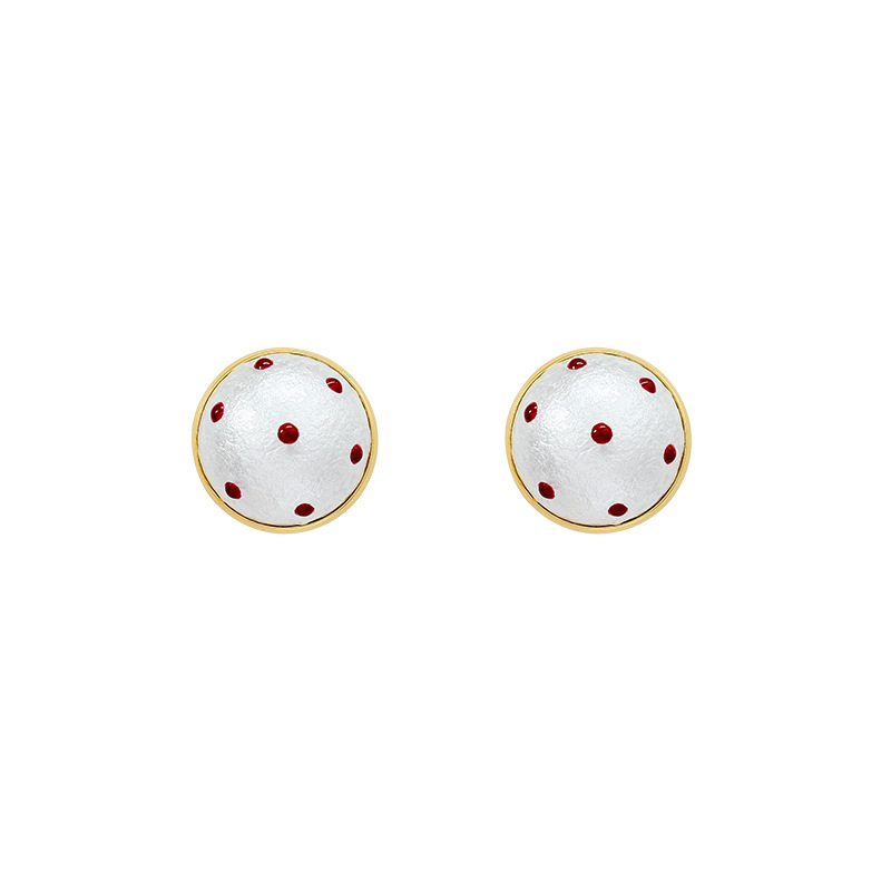 Versatile and elegant polka dot pearl stud earrings for women, a new best-selling, niche, retro, unique Chinese-style, whitening and fashionable earrings Item Picture