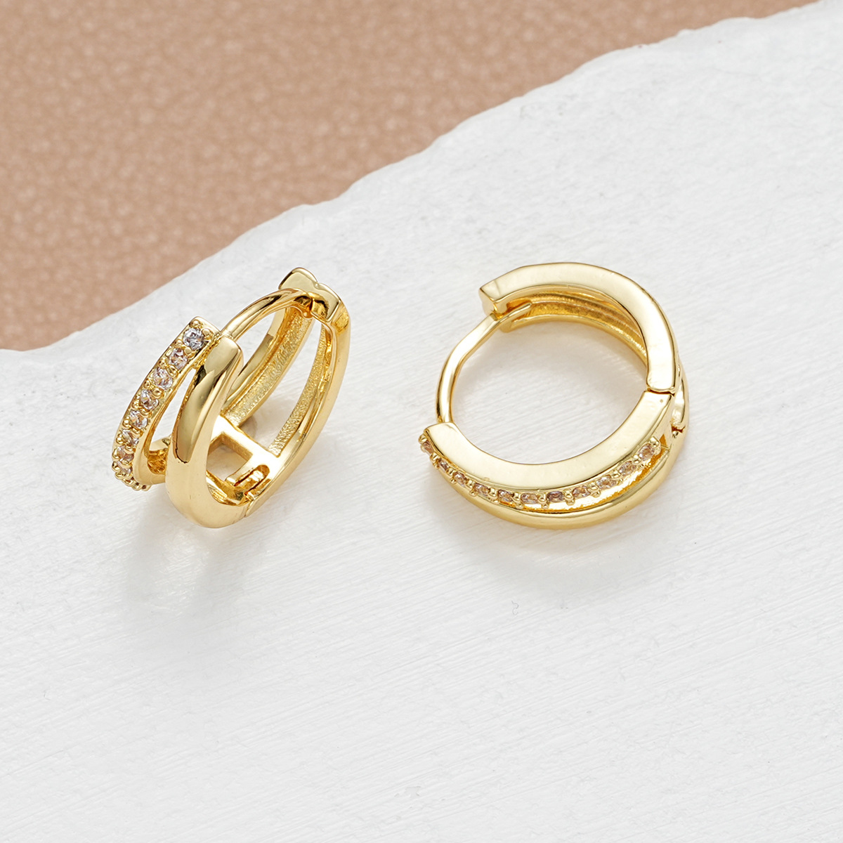 European and American cross-border niche design sense dot diamond geometric double-loop earrings, a cold and elegant female style, hollowed-out fashionable and retro ear buckles Specification drawing