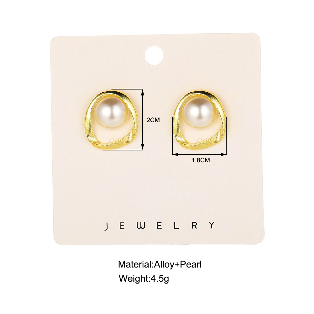 Wholesale of popular earrings on independent websites in Europe and America, featuring creative and retro styles, pearl imitation stud earrings, and unique and niche designs Specification drawing