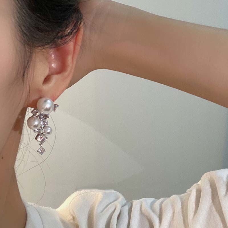 S925 Silver needle Korean-style geometric pearl earrings for women, with a light luxury and high-end feel, a cold style hip-hop earring, trendy and exquisite Specification drawing