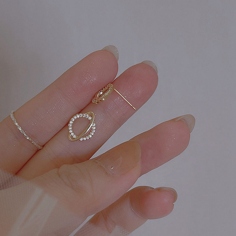 925 Silver Needle Minimalist Planet Earrings, a new style of high-end, niche design earrings and elegant earrings for women details Picture