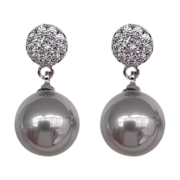 Micro-inlaid zircon pearl earrings, women's niche design sense, high-end light luxury stud earrings, 925 silver needle, fashionable and elegant earrings Item Picture