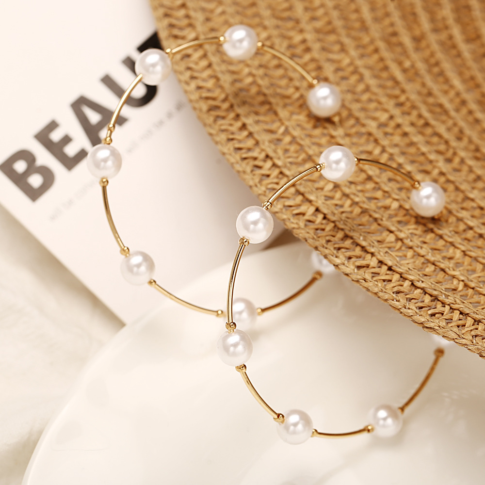 Han Zhishang's European and American cross-border large circle earrings are creative, retro, simple, exaggerated and individual, with artificial pearl ear loops wrapped around Specification drawing