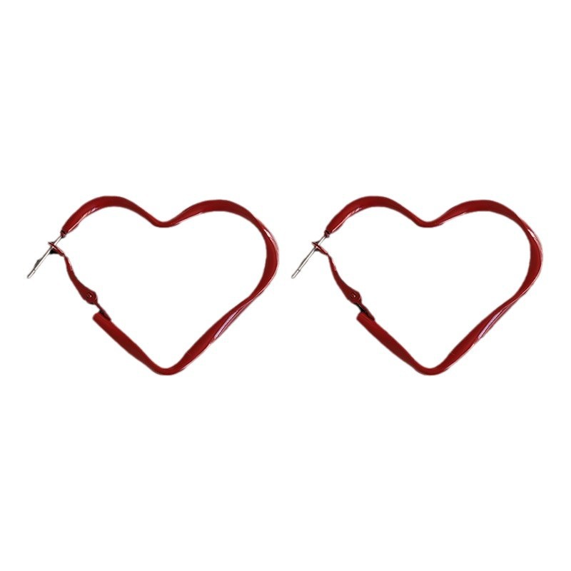 The Ankola red heart-shaped stud earrings, a niche design for women, exude a sense of sophistication and elegance, making them an ideal choice for autumn and winter Item Picture