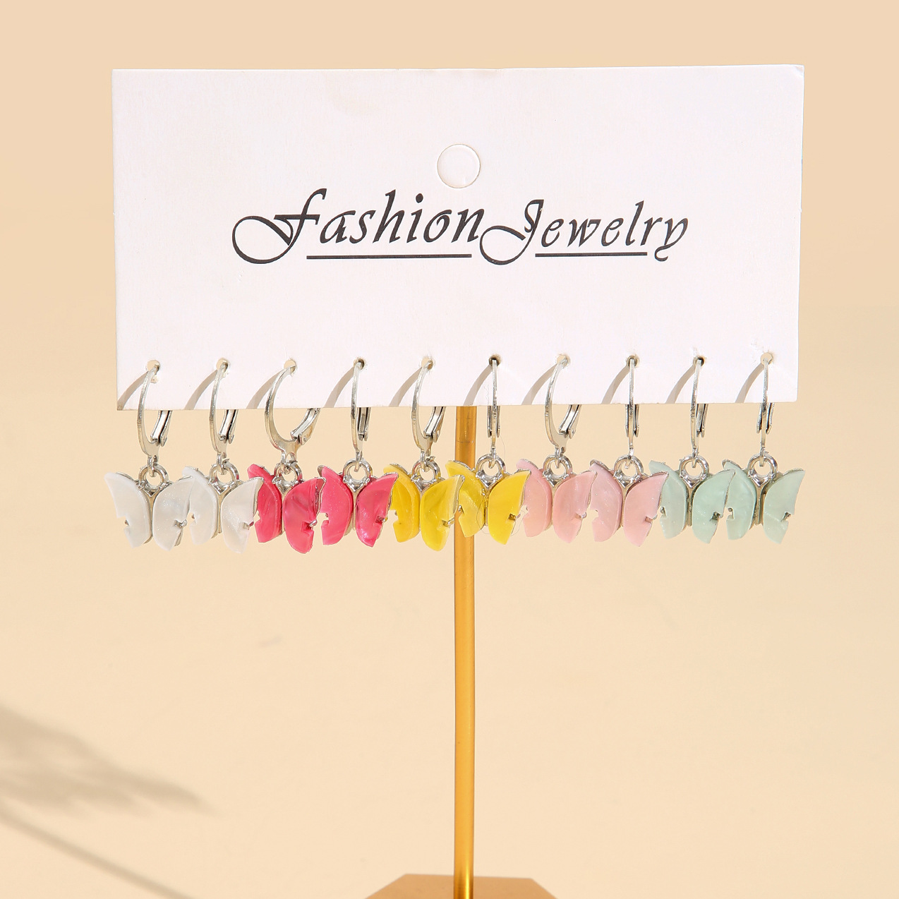 A 5-piece set of European and American colorful butterfly earrings, creative earrings, women's fashionable combination ear buckles, high-end earrings details Picture