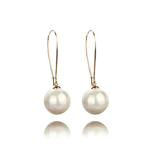 Large pearl earrings, women's mother-of-pearl, new trendy style, Japanese and Korean personality, the same style of earrings for Internet celebrities, fashionable and exaggerated Item Picture