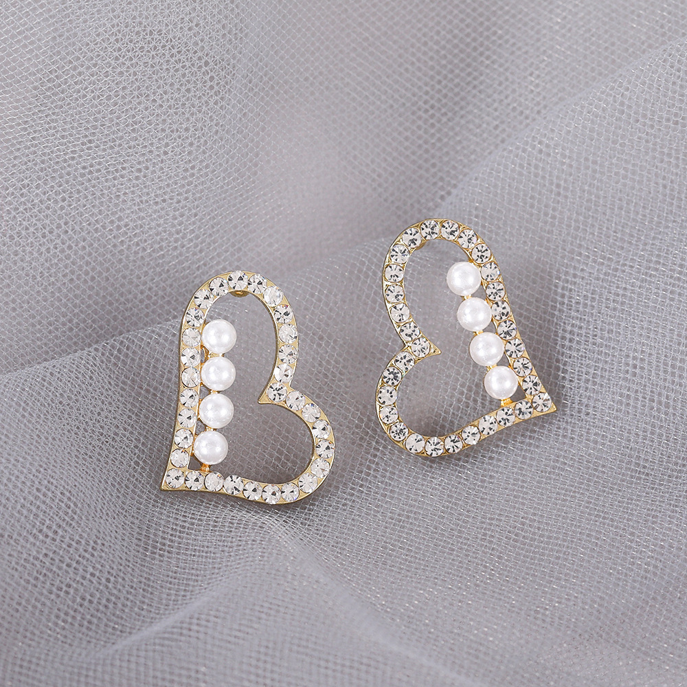 S925 Silver Needle, a popular online celebrity with a simple and elegant heart-shaped stud earrings and diamond-encrusted pearl earrings for women details Picture