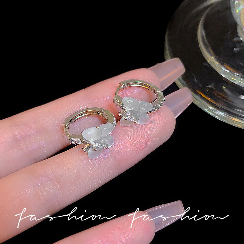 Ethereal, slightly inlaid zircon butterfly cat's eye stone ear loops, earrings, ring earrings, earrings and stud earrings Application Scenario