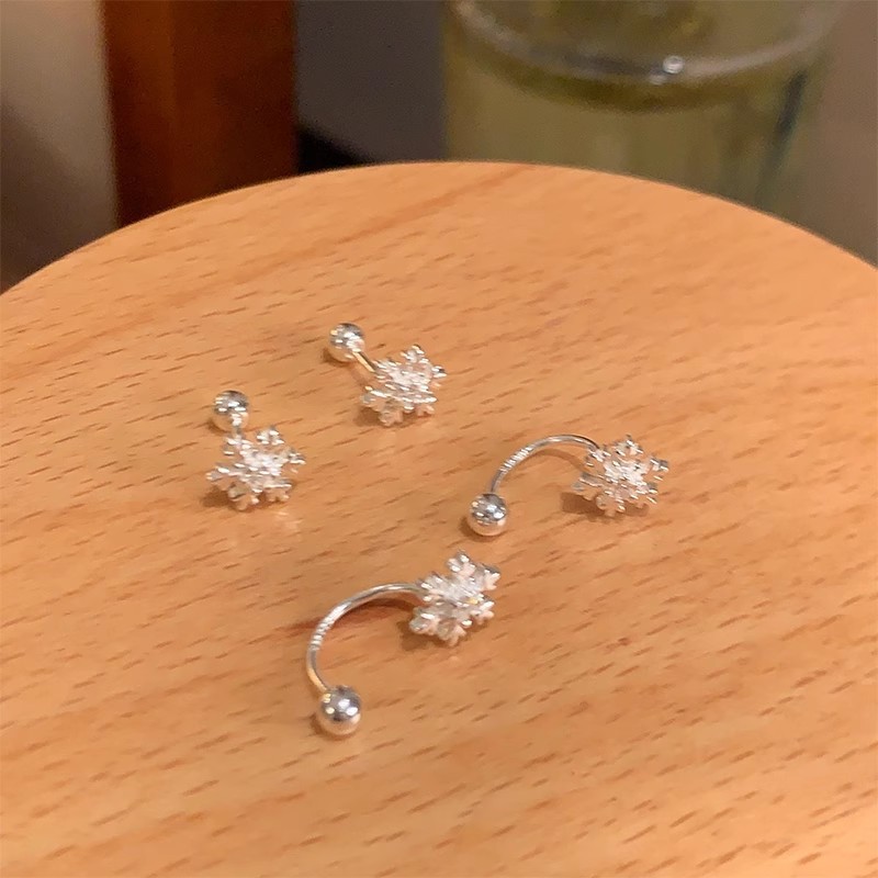 S925 Silver Needle Stud Earrings, a new bestseller for women in 2025, are snowflake earrings with a light luxury and high-end feel. They are fashionable and fashionable back-hanging earrings details Picture