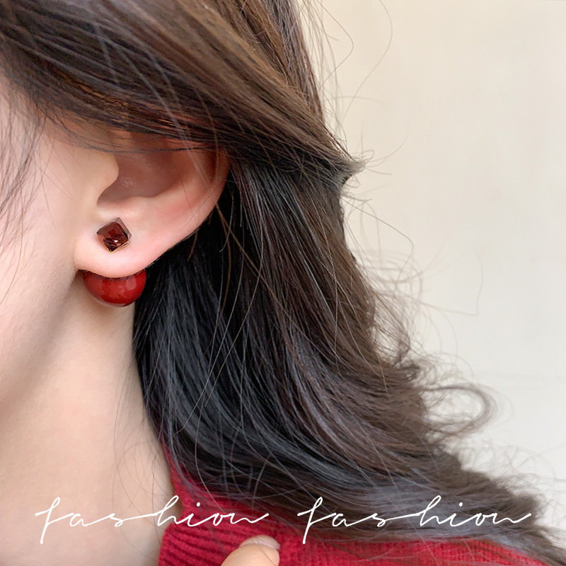 Ankela Red two-sided pearl stud earrings for women 2025 Autumn/Winter new, unique and versatile design earrings and earrings Specification drawing