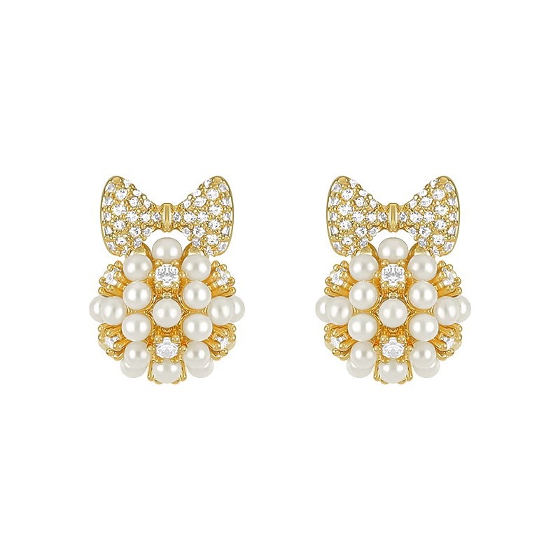 Retro pearl bow earrings, elegant female Internet celebrity Korean stud earrings 925 silver needle, 2025 new trendy earrings Item Picture