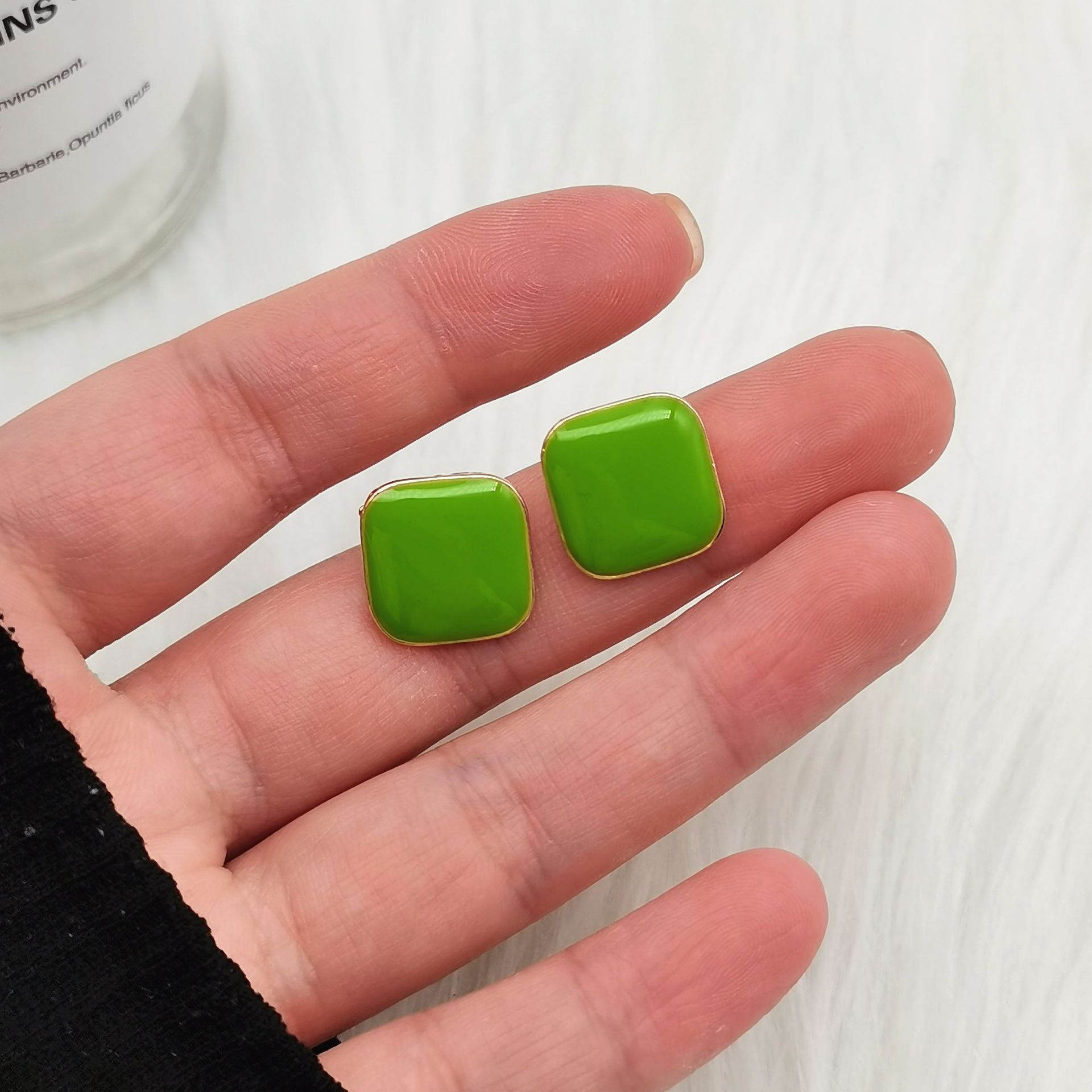 S925 Silver Needle Morandi color oil-dripping stud earrings, women's unique design sense geometric earrings, gentle and elegant French stud earrings Application Scenario