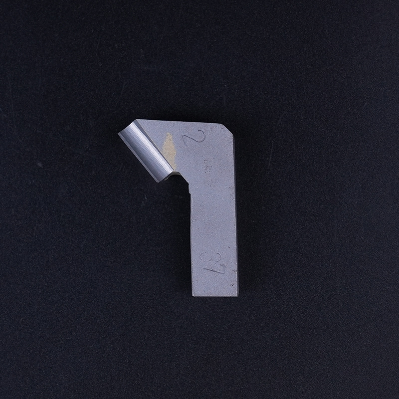 The manufacturer supplies chamfering tools, 150-degree bevel pipe tools, CNC inserts, turning tools, and welding turning tools Application Scenario