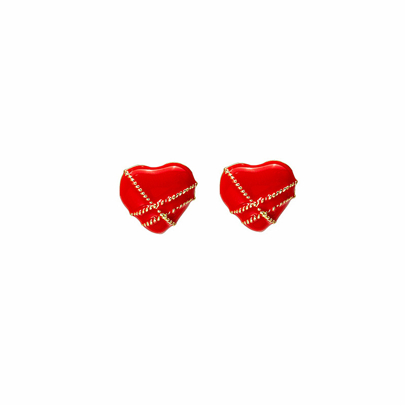S925 Silver Needle Oil-Dripping heart-shaped Earrings, French style, retro heart, autumn and winter edition, Korean style, internet-famous stud earrings Item Picture