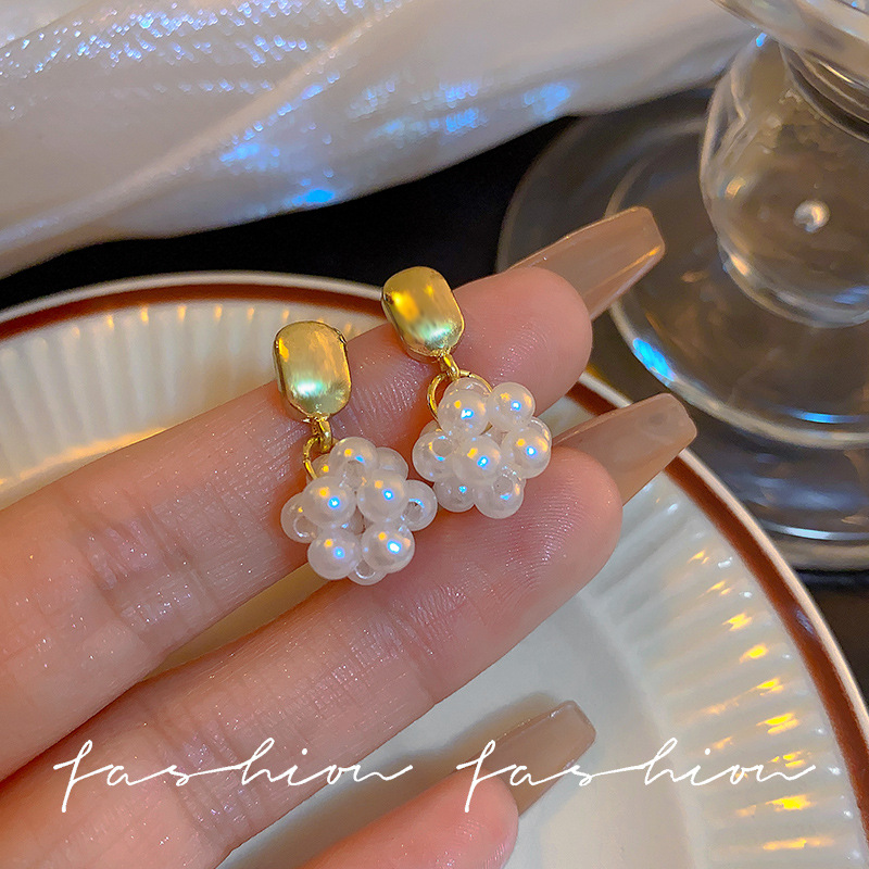 925 Silver Needle Stud Earrings, Rice Grain Pearl Elegant Earrings, Live-streaming bestseller wholesale Stud earrings, versatile, personalized and small earrings details Picture