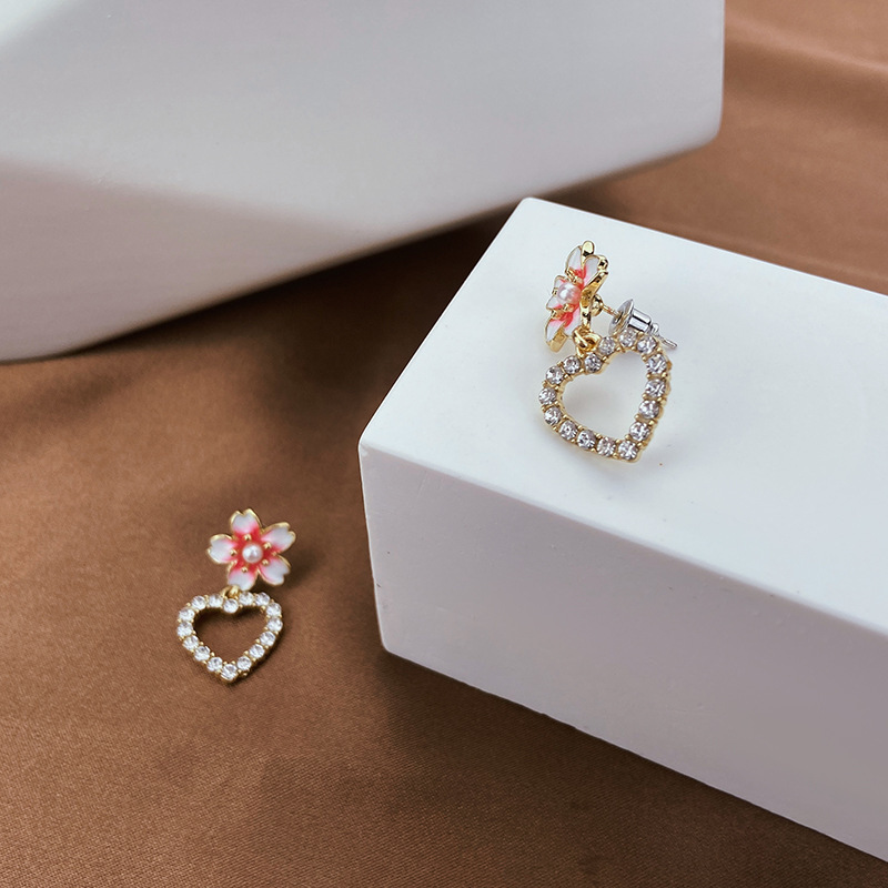 S925 Silver Needle, ethereal, full diamond pink flower heart-shaped stud earrings, elegant and simple fairy earrings, bow earrings Application Scenario