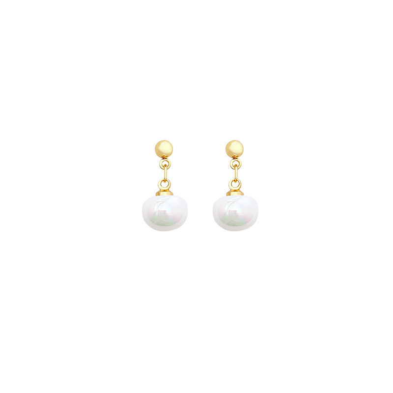 Korean niche design pearl pendants, retro earrings, light luxury and high-end style, simple silver needle wholesale Item Picture