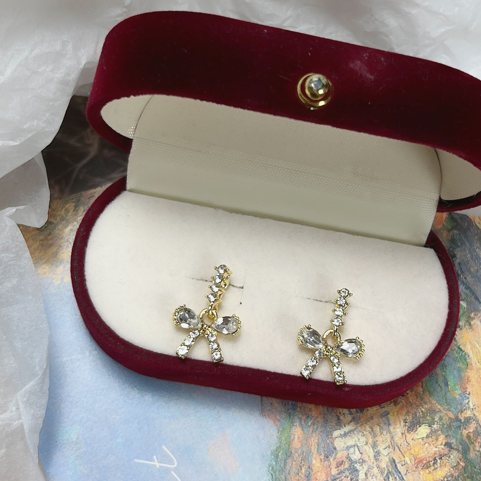 S925 Silver Needle Bow Earrings, a new summer trendy and niche design, are exquisite and small stud earrings for women Specification drawing