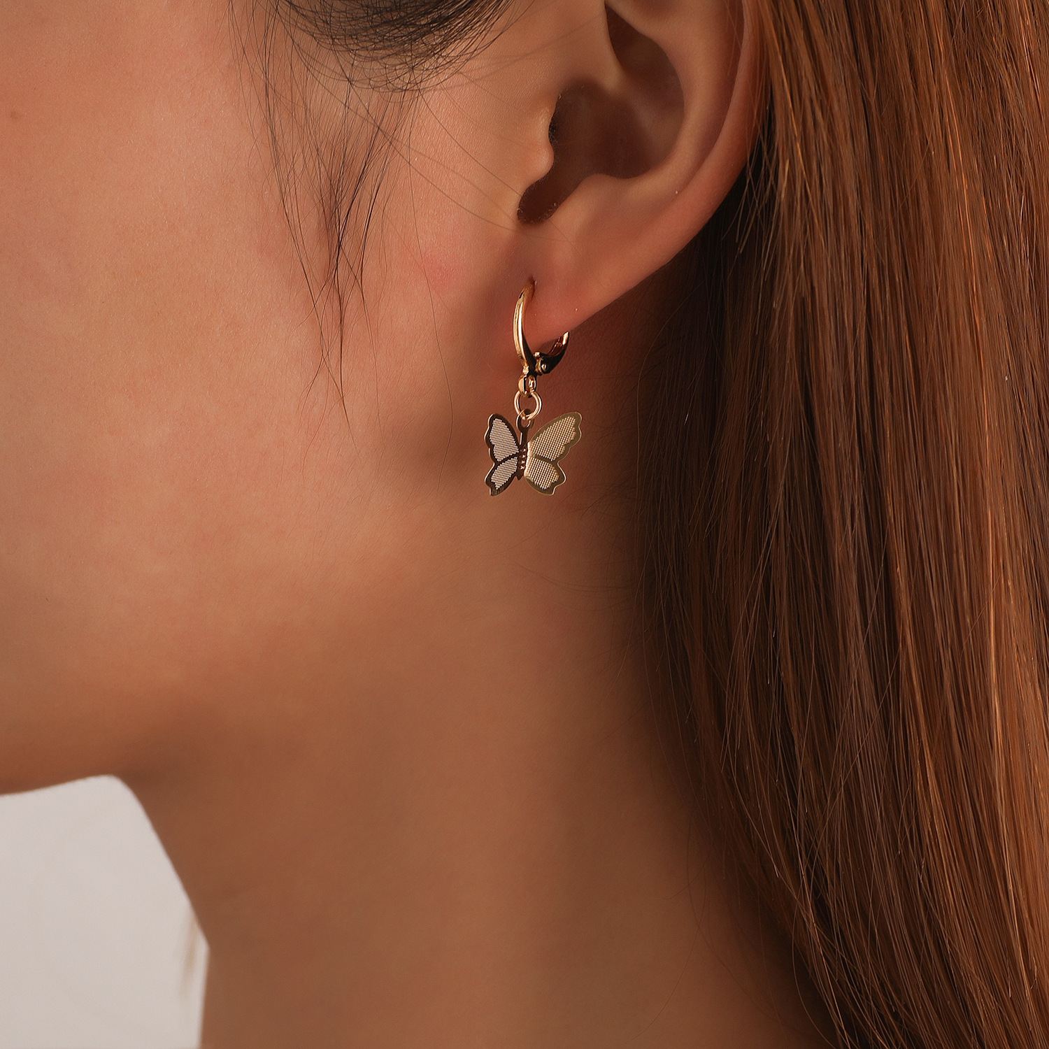 European and American cross-border jewelry alloy hollowed-out butterfly earrings and earrings, women's fashion trend exaggerated geometric grand earrings Specification drawing