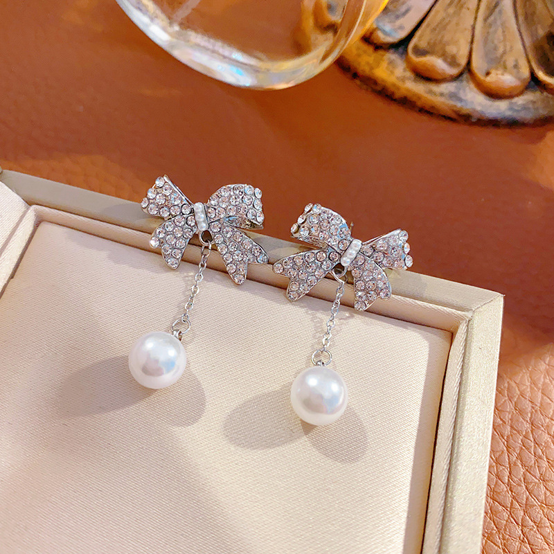 s925 Silver needle Bow tassel Pearl Earrings and earrings, high-end and light luxury stud earrings, French fashionable earrings Application Scenario