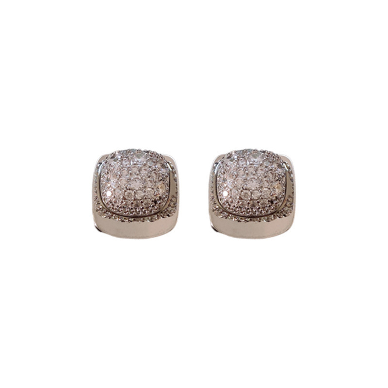 French-style light luxury exquisite square earrings, fashionable and versatile, with a sense of high-end sophistication and a niche temperament. Stud earrings, delicate and sweet earrings for women Item Picture