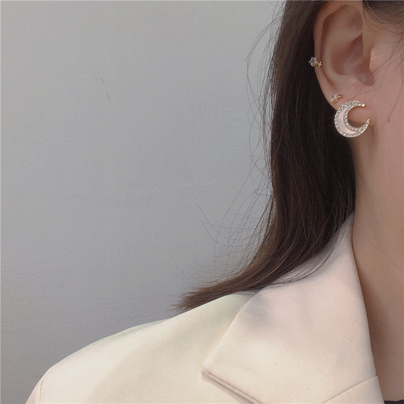 S925 Silver Needle Moon Stud earrings with diamonds, a light luxury and high-end look, a sweet and versatile Korean-style niche ear accessory for women Specification drawing