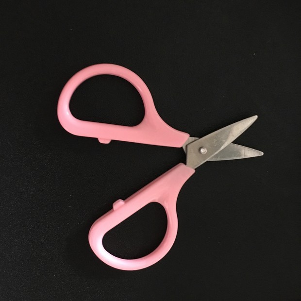 First aid supplies accessories, pink scissors, factory direct sales, sewing sewing kits, small scissors full figure