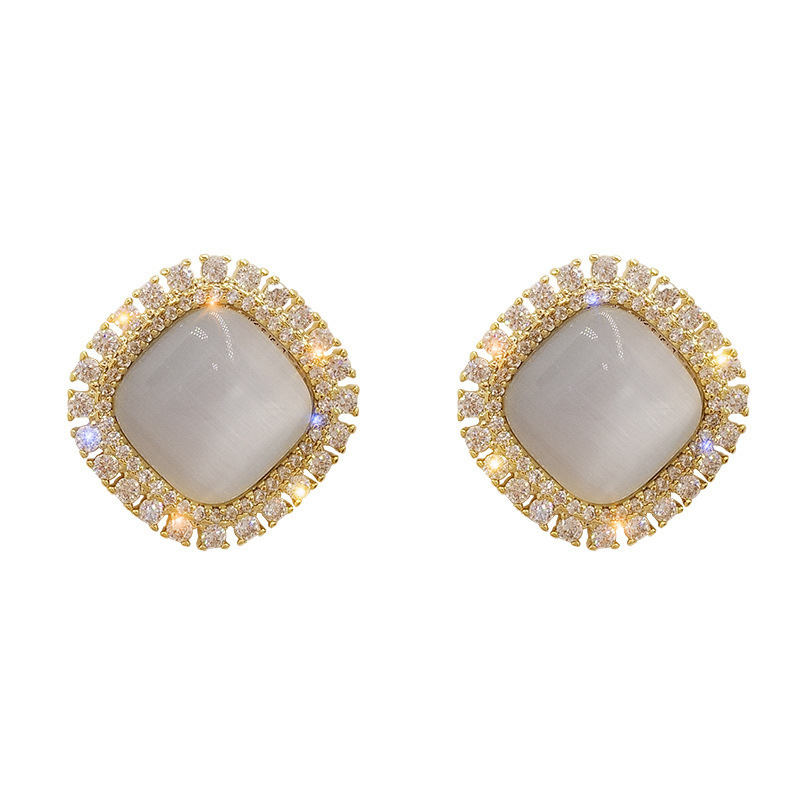 s925 Silver needle diamond-encrusted geometric earrings for women, Korean cold style, simple and fashionable style, stud earrings, versatile earrings Item Picture