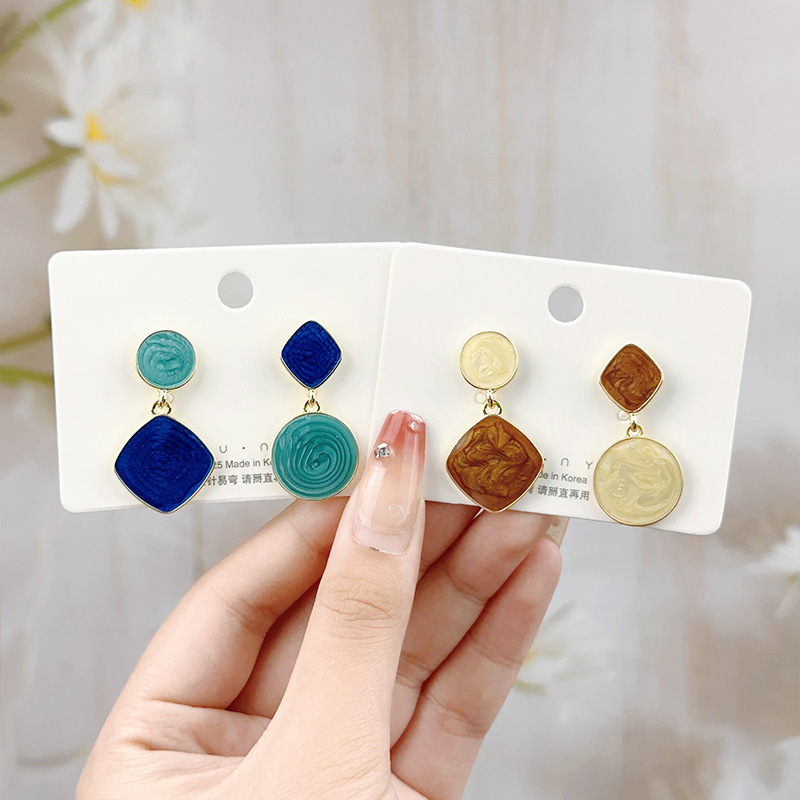 Silver needle personalized asymmetrical geometric color-blocking oil drop earrings, simple and versatile geometric stud earrings, elegant and stylish earrings full figure