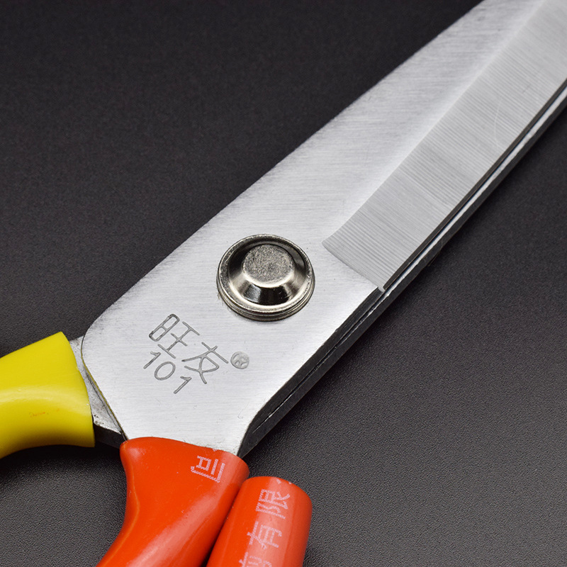 Extra-large scissors, leather scissors, sharp and rust-proof, industrial wool, tailor's fabric cutting, household kitchen sharp large scissors Application Scenario