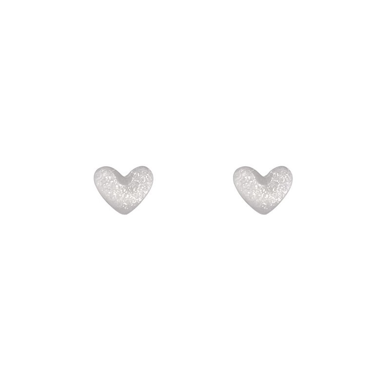 Korean version exquisite and small heart-shaped stud earrings, a niche design for women, fashionable and versatile earrings, sweet and elegant, simple earrings Item Picture