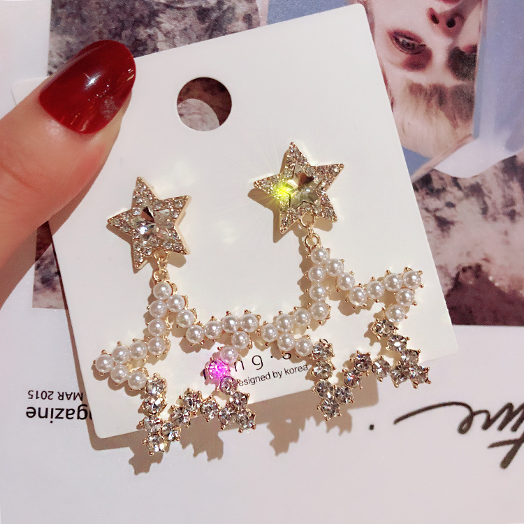 Star water diamond earrings, women's pearl silver needle earrings, five-pointed star hollowed-out geometric pearl diamond spring stud earrings full figure