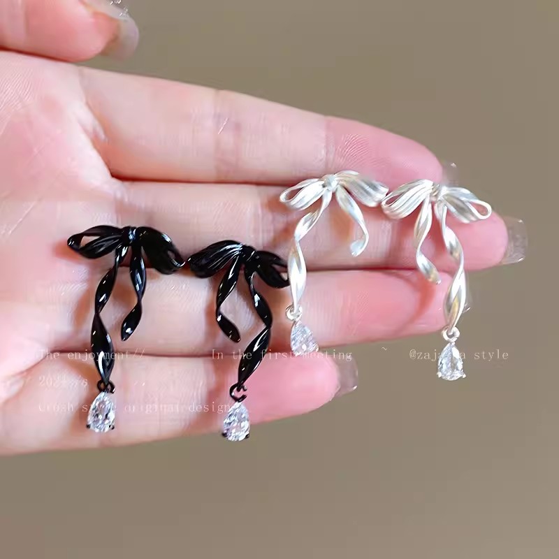 Ballet-style bow ribbon zircon stud earrings, with a sweet and cool personality and a trendy vibe, are a must-have fashion accessory for 2024 details Picture