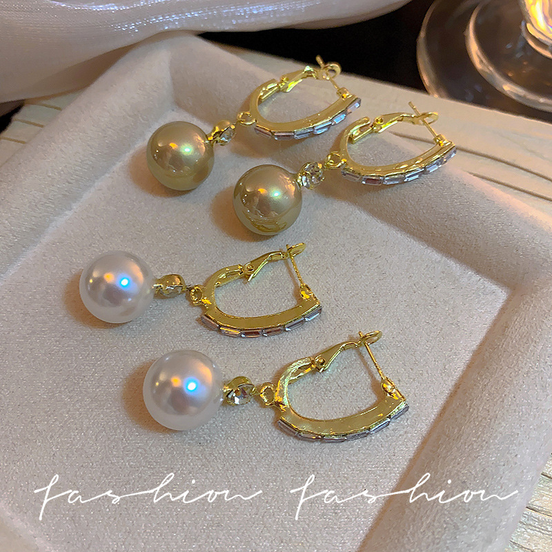High-end champagne pearl earrings, zircon earrings, French exquisite, niche and versatile earrings, new women's trendy long style Specification drawing