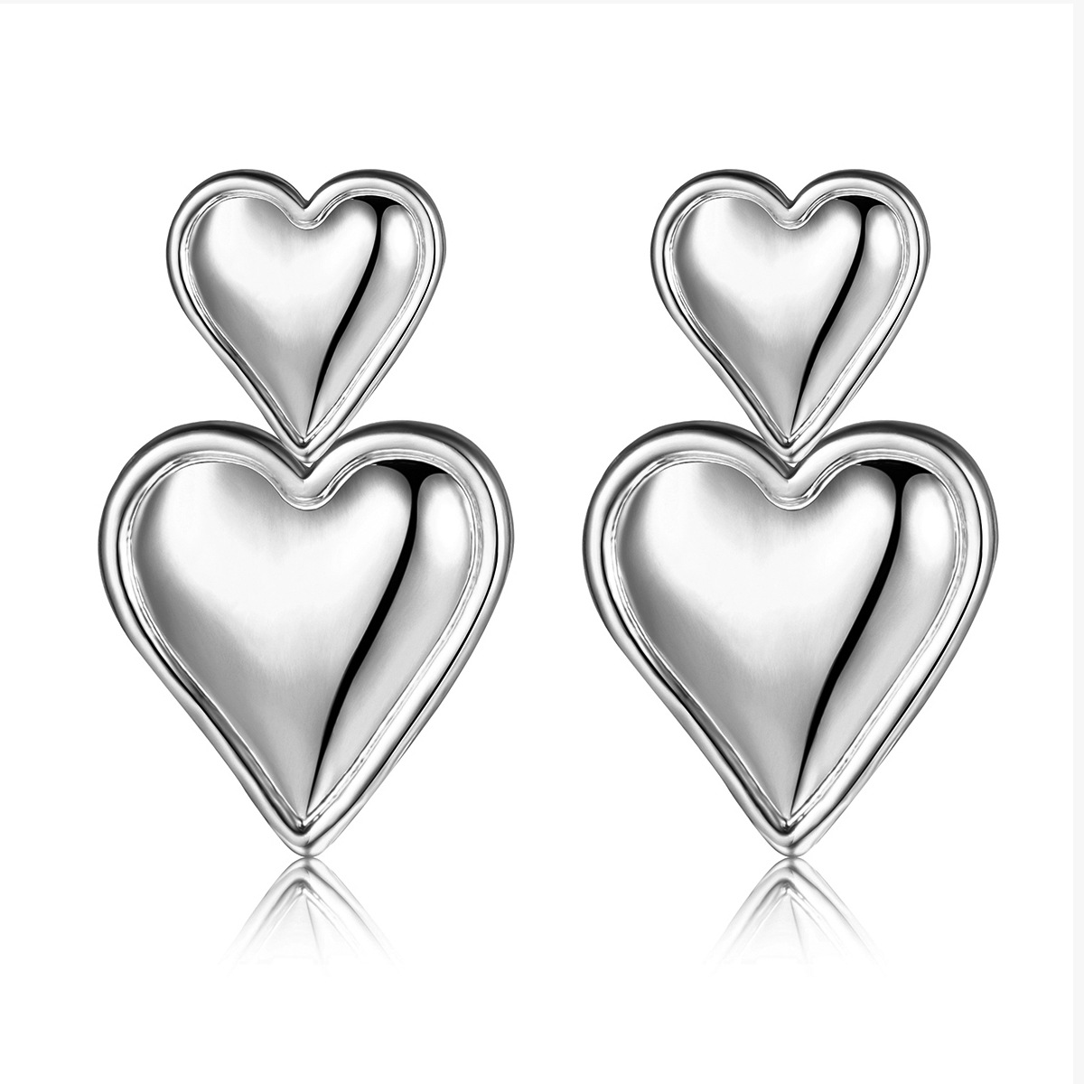 Amazon's best-selling heart-shaped pendants and earrings, a cross-border creative, simple and fashionable, metallic touch, heart-shaped stud earrings for women Item Picture