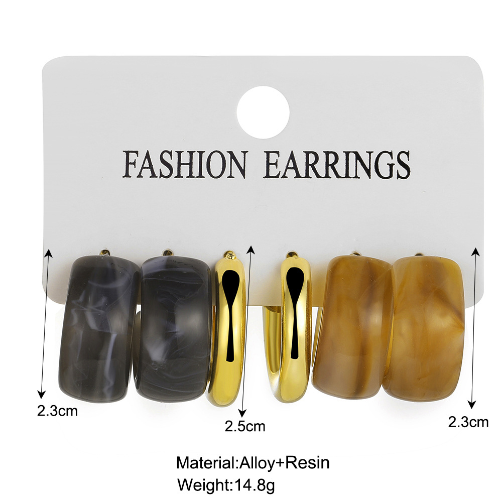 Wholesale of 3-pair creative retro C-shaped letter alloy earrings with a new cross-border acetic acid board from Europe and America Specification drawing
