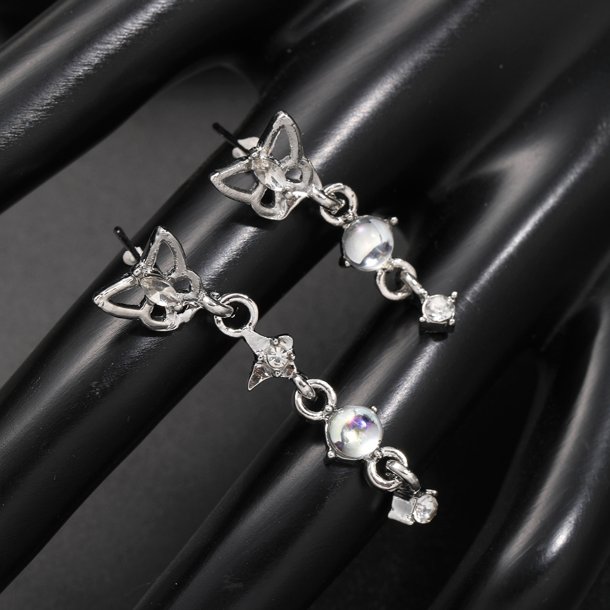 New cross-border fashion, light luxury, niche and high-end asymmetrical butterfly moonstone earrings, elegant and small women's earrings details Picture