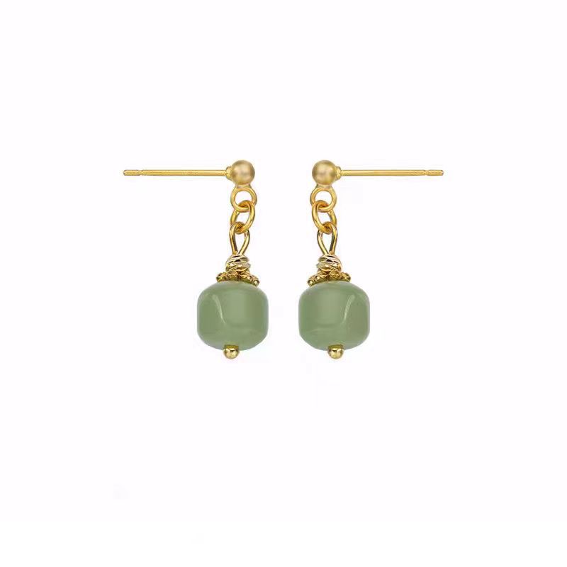New Chinese-style faux chalcedony earrings, women's niche, light luxury, high-end fringed earrings, simple and elegant, versatile stud earrings Item Picture