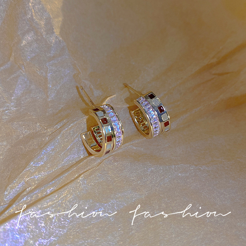 Micro-inlaid exquisite color-blocking small ear rings, 2023 new trendy, niche, high-end and light luxury earrings, women's earrings, 925 silver needle full figure