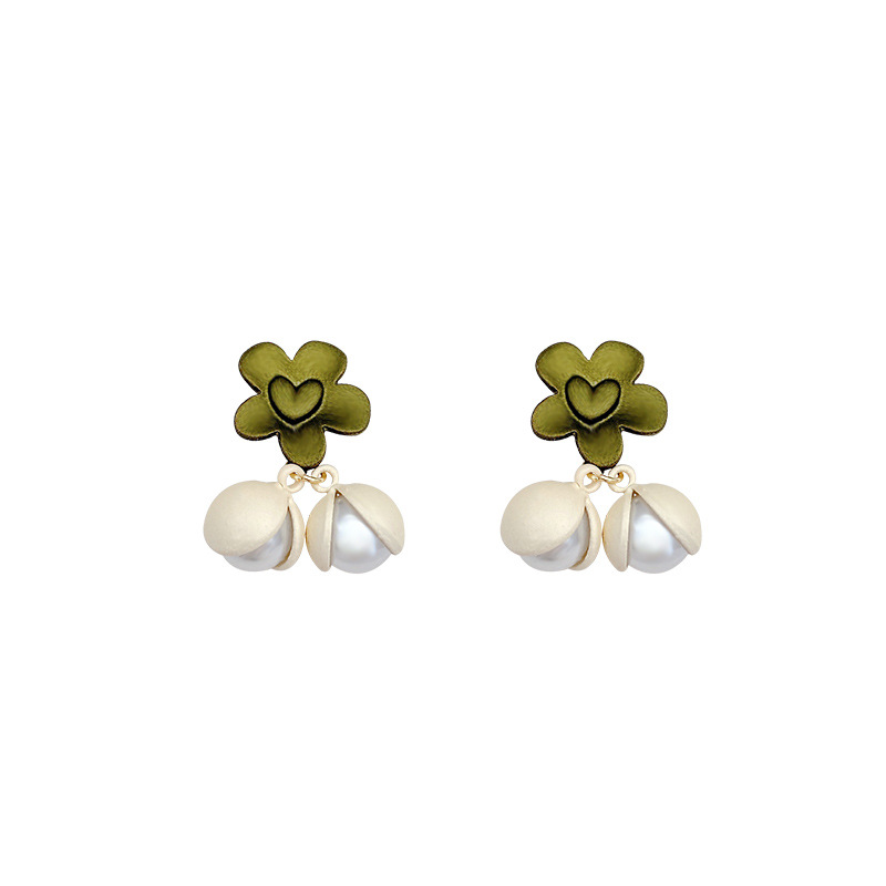 s925 Silver Needle, fresh and delicate heart-shaped pearl stud earrings, a popular summer earring for women in the forest style, a new trend in 2025 Item Picture