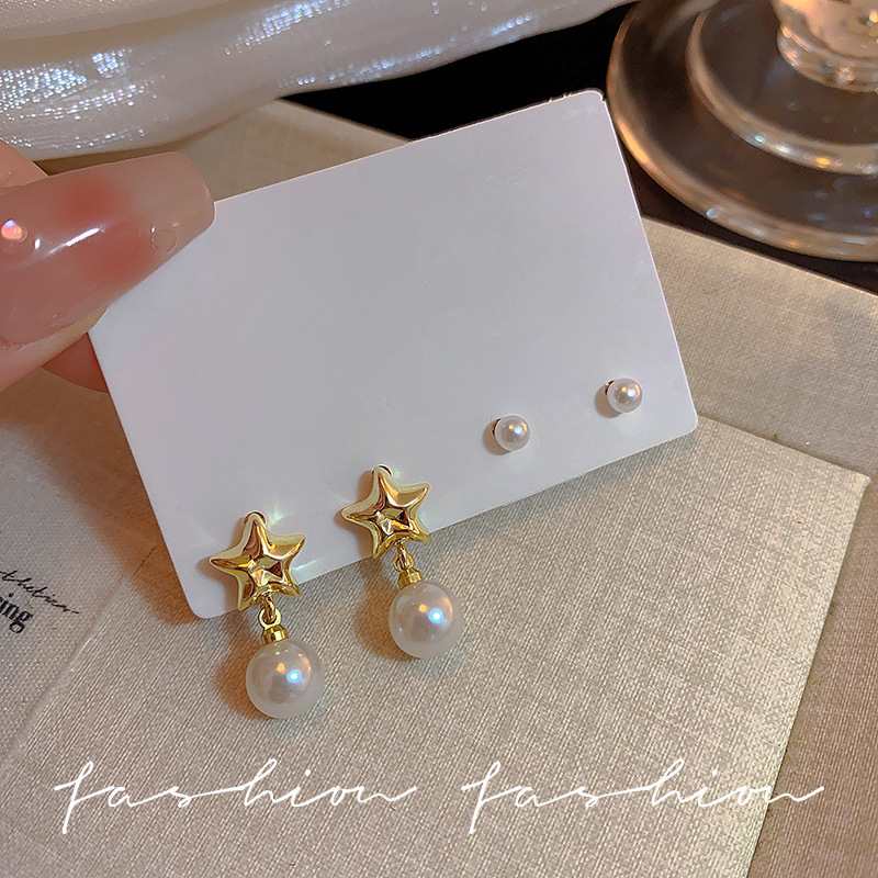 Two-piece pearl star stud earrings, a new bestseller in 2025, with a niche design and a high-end, unique earring for women full figure
