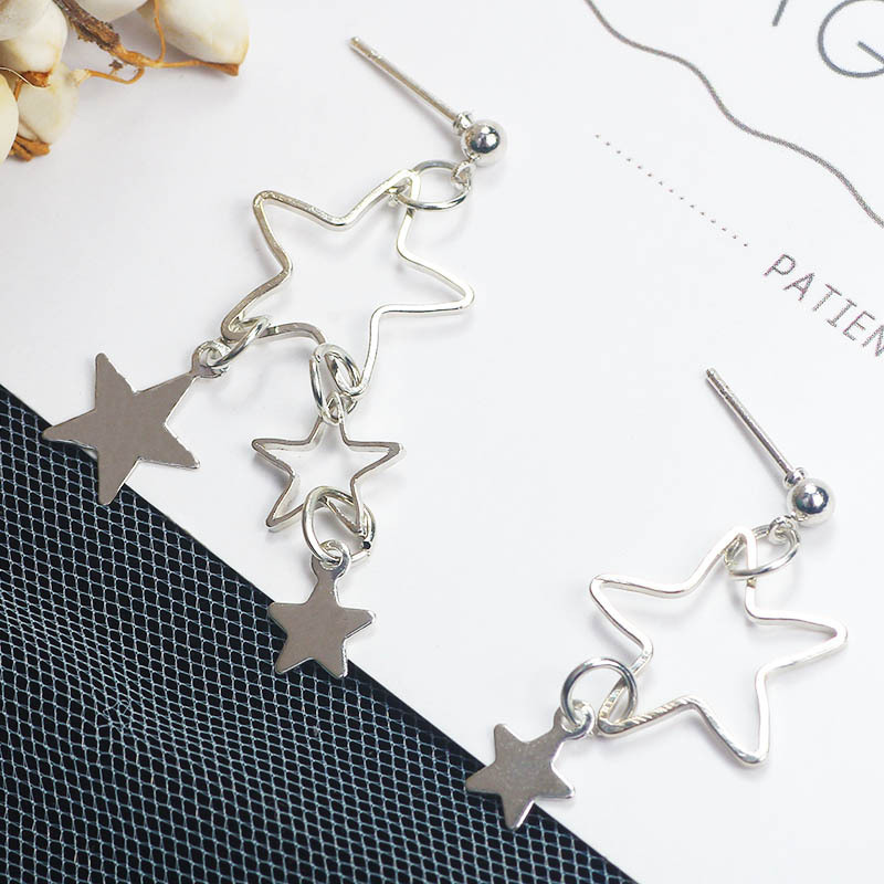 Korean-style fresh and delicate geometric hollowed-out asymmetrical star stud earrings, personalized hollowed-out star tassel long earrings for women Specification drawing