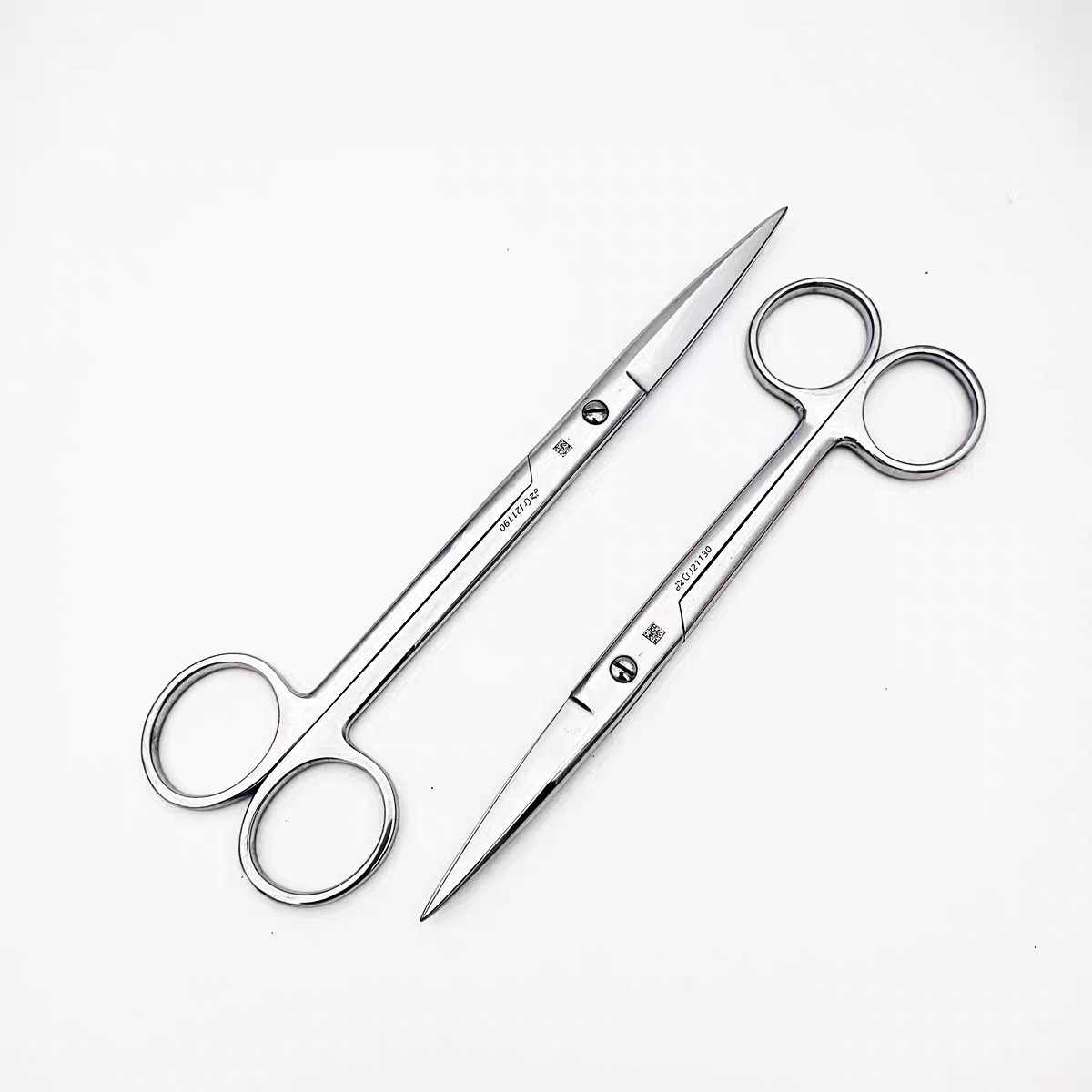 Shanghai Jinzhong Surgical Scissors, medical stainless steel surgical scissors, straight pointed and curved round tissue scissors, nurse scissors Item Picture