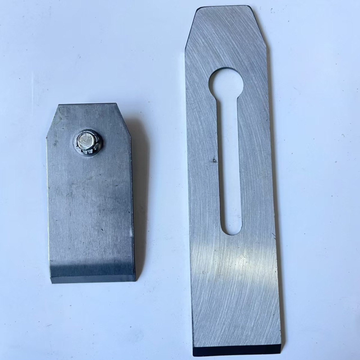 Factory stock wholesale of woodworking planes, hand-pushed planers, DIY hand-planed woodworking tools, large, medium and small planing blades Application Scenario