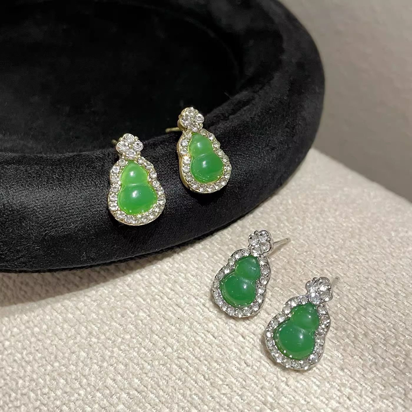 New Chinese-style retro micro-studded studded ear studs for women, a light luxury metaphysical wealth attraction and blessing gourd earrings and earrings Application Scenario