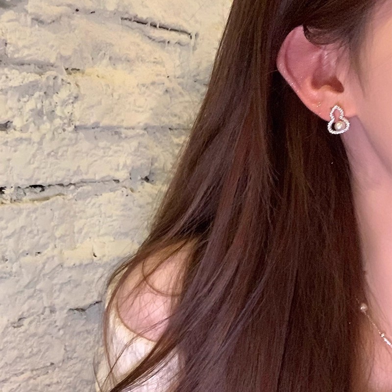 Fulu zirconium-inlaid gourd pearl stud earrings for women, exuding a sense of light luxury and high-end elegance, are unique and exquisite pearl earrings Specification drawing